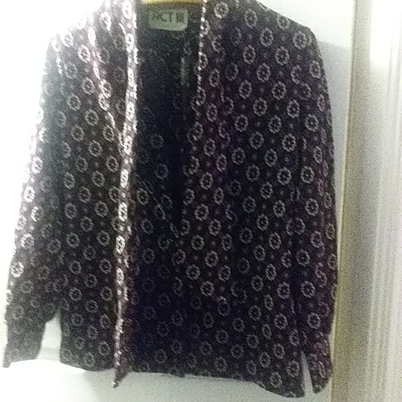 Vintage long sleeve button down blouse with neck tie - Picture 4 of 4